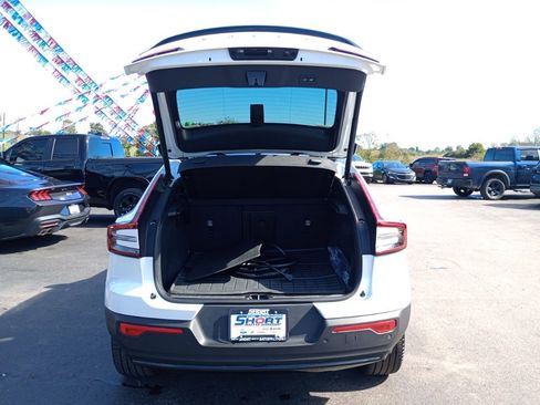 Used 2024 Volvo C40 P8 Recharge Plus image 10