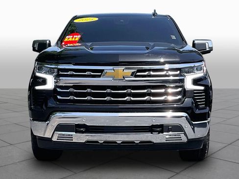 Used 2025 Chevrolet Silverado 1500 LTZ AWD/4WD image 4