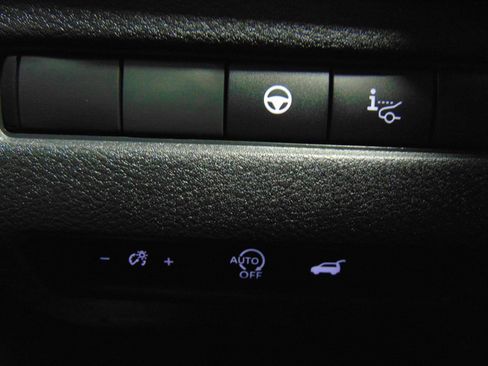 Used 2023 Nissan Rogue Platinum w/ Platinum Premium Package AWD/4WD image 17