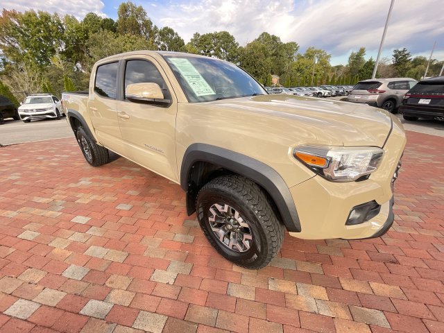 Used 2018 Toyota Tacoma TRD Off-Road AWD/4WD image 38
