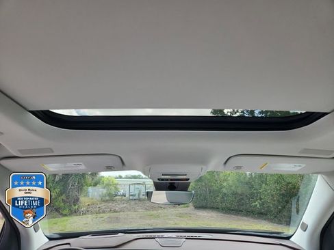New 2026 Buick Enclave Avenir w/ Super Cruise Package AWD/4WD image 14