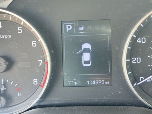 Used 2018 Hyundai Elantra SEL FWD image 18