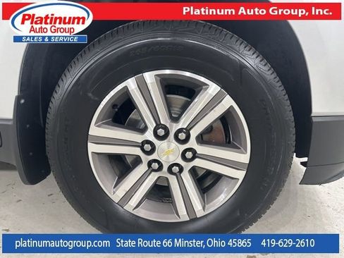 Used 2017 Chevrolet Traverse LT image 43
