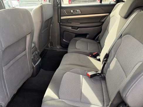 Used 2019 Ford Explorer XLT w/ Equipment Group 201A image 30