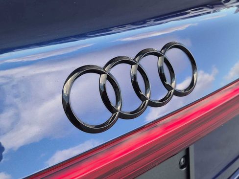 Certified 2022 Audi e-tron S Prestige w/ Prestige Package image 10