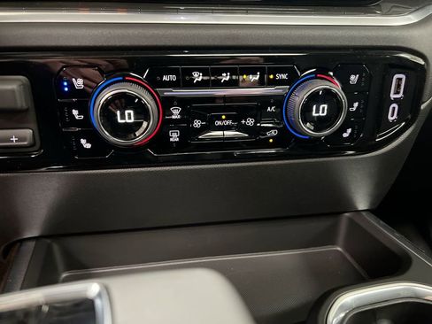 New 2026 Chevrolet Silverado 1500 High Country w/ Technology Package AWD/4WD image 17