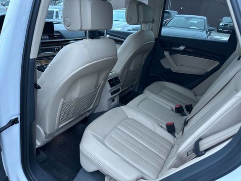 Used 2018 Audi Q5 2.0T Premium Plus w/ Premium Plus Package image 12