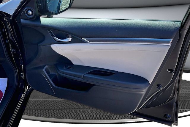 Used 2016 Honda Civic Touring image 27