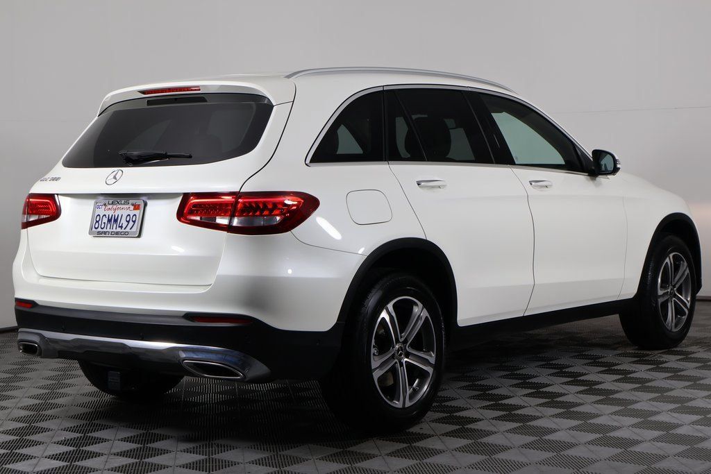 Used 2019 Mercedes-Benz GLC 300 image 4