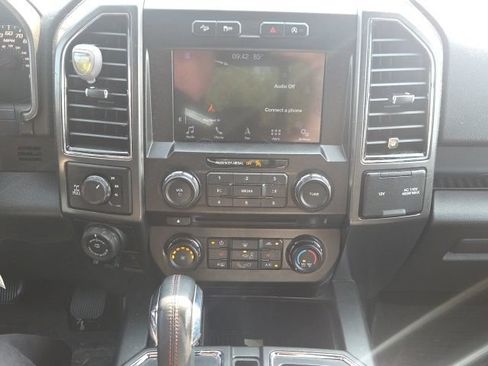Used 2018 Ford F150 XLT w/ Equipment Group 302A Luxury AWD/4WD image 26