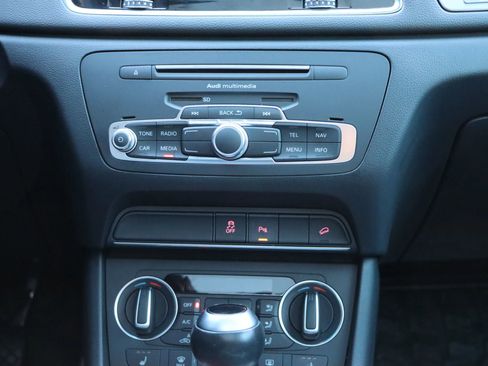 Used 2018 Audi Q3 2.0T Premium image 34