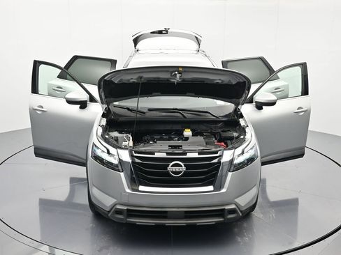 Certified 2024 Nissan Pathfinder SV FWD image 45