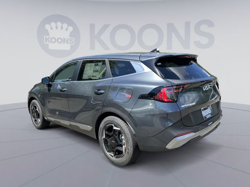 New 2026 Kia Sportage EX FWD image 4