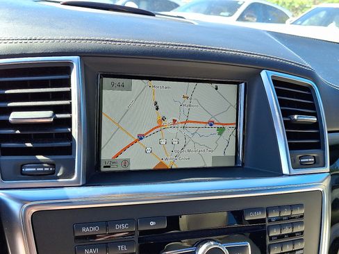 Used 2013 Mercedes-Benz ML 63 AMG 4MATIC image 17