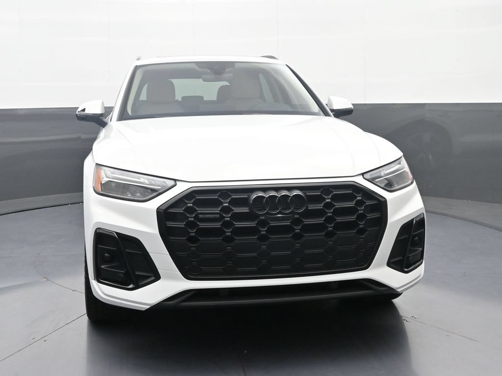 Used 2022 Audi Q5 2.0T Premium Plus AWD/4WD image 2