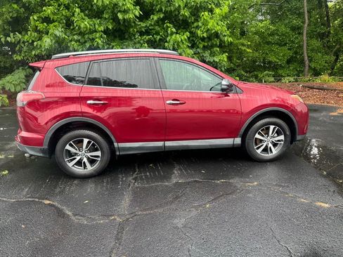 Used 2018 Toyota RAV4 XLE w/ Plus Extra Value Package FWD image 6