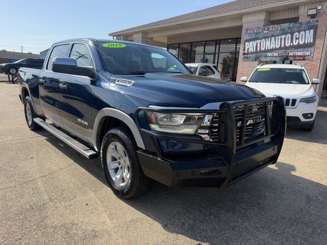 Used 2019 RAM 1500 Laramie AWD/4WD image 2