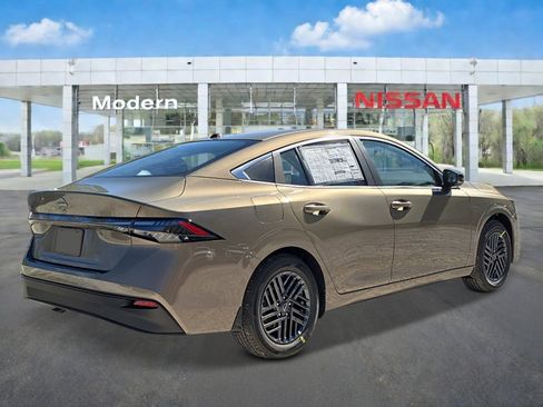 New 2026 Nissan Sentra SV w/ SV Convenience Package FWD image 5