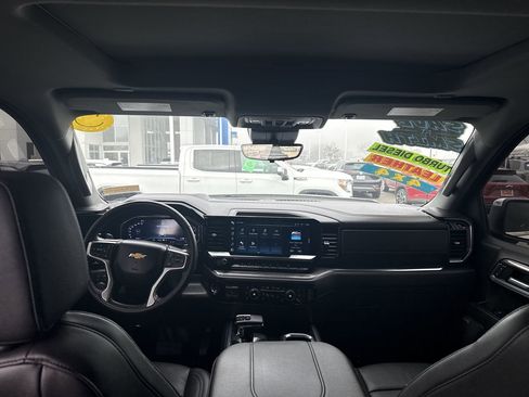 Used 2024 Chevrolet Silverado 1500 LTZ w/ LTZ Premium Package image 20