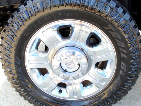 Used 2016 Ford F250 Lariat w/ Lariat Ultimate Package image 35