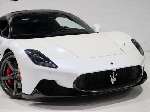 Used 2023 Maserati MC20 Coupe RWD image 29
