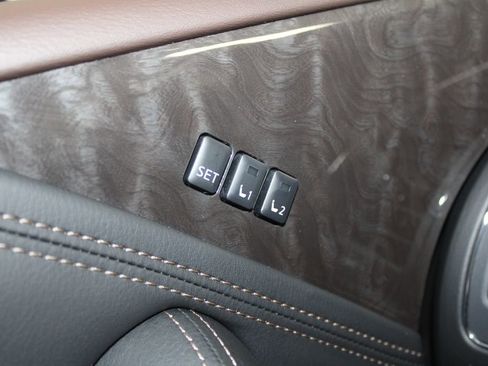 Used 2024 Nissan Armada Platinum w/ Captain's Chairs Package image 45