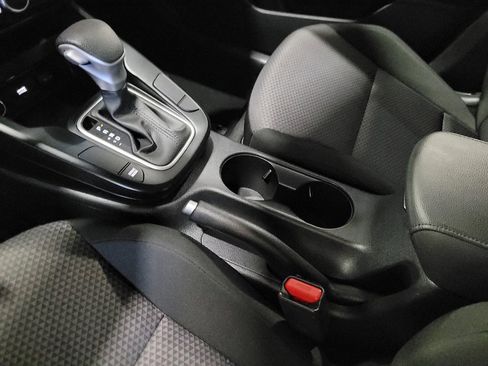 Used 2025 Kia Soul LX w/ LX Technology Package FWD image 26