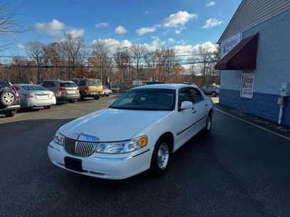 Used 2001 Lincoln Town Car Executive
