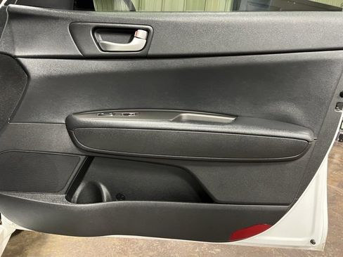 Used 2019 Kia Optima LX image 24