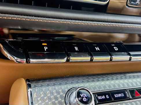 Used 2022 Lincoln Aviator Black Label w/ Dynamic Handling Package AWD/4WD image 17