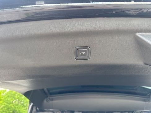 Used 2024 Chevrolet Tahoe RST image 26