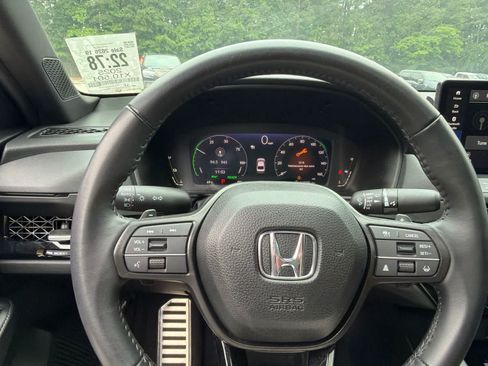 Used 2025 Honda Accord Sport image 21