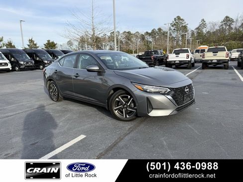 Used 2024 Nissan Sentra SV image 1