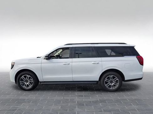 Used 2025 Ford Expedition Max Active AWD/4WD image 4