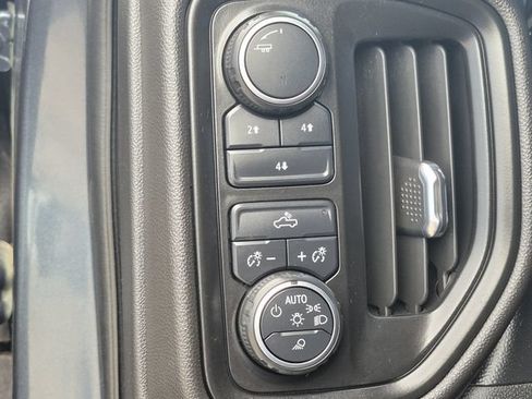Used 2020 Chevrolet Silverado 2500 Custom w/ Custom Value Package AWD/4WD image 9
