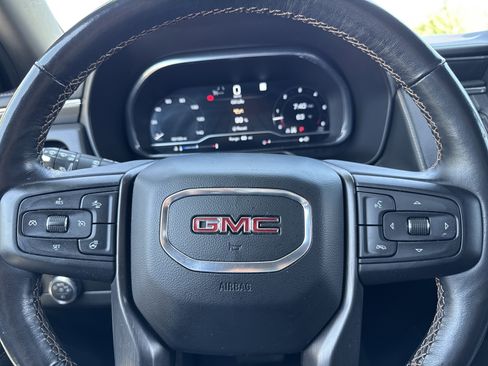 Used 2023 GMC Yukon XL AT4 w/ AT4 Premium Package AWD/4WD image 14