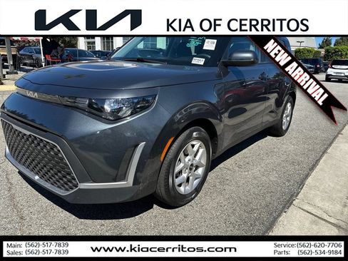 Certified 2025 Kia Soul LX w/ LX Technology Package FWD image 1