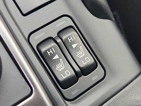 Used 2023 Subaru Forester Premium AWD/4WD image 25