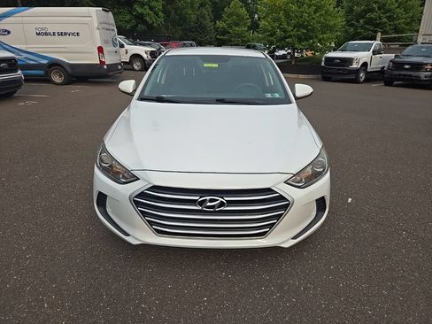 Used 2018 Hyundai Elantra SEL w/ Cargo Package FWD image 2