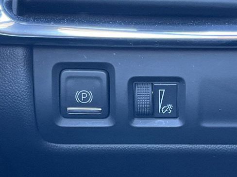 Used 2022 Cadillac XT4 Premium Luxury w/ Driver Assist Package image 13