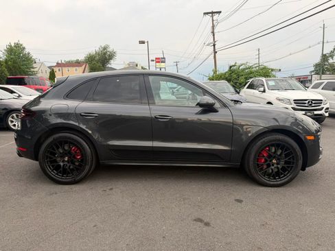Used 2017 Porsche Macan GTS AWD/4WD image 10