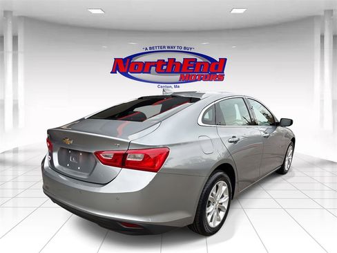 Used 2024 Chevrolet Malibu LT image 3