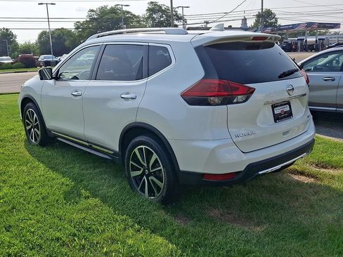 Used 2018 Nissan Rogue SL w/ Premium Package AWD/4WD image 6