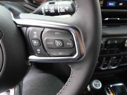 New 2026 Jeep Wrangler Unlimited Sahara AWD/4WD image 27