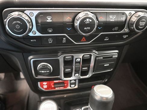 Used 2022 Jeep Gladiator Rubicon AWD/4WD image 28