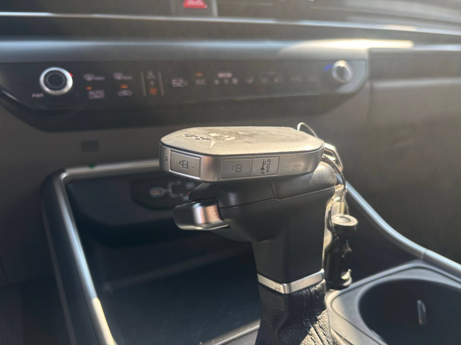 Used 2026 Kia Carnival FWD image 21