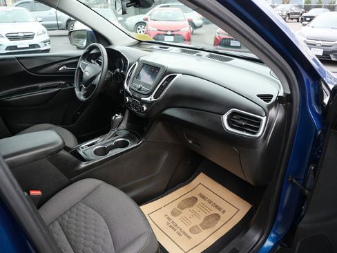 Used 2020 Chevrolet Equinox LT image 16