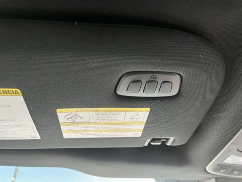 Used 2022 Ford F350 Platinum w/ FX4 Off-Road Package image 24