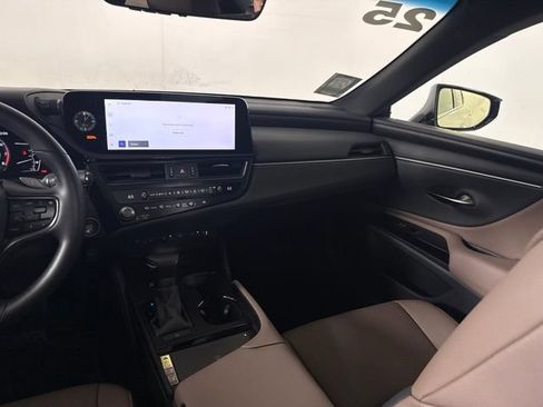 Used 2025 Lexus ES 350 w/ Premium Package FWD image 34