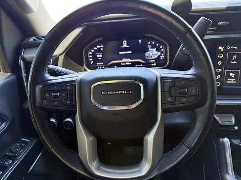 Used 2024 GMC Sierra 2500 Denali w/ Denali Reserve Package AWD/4WD image 12